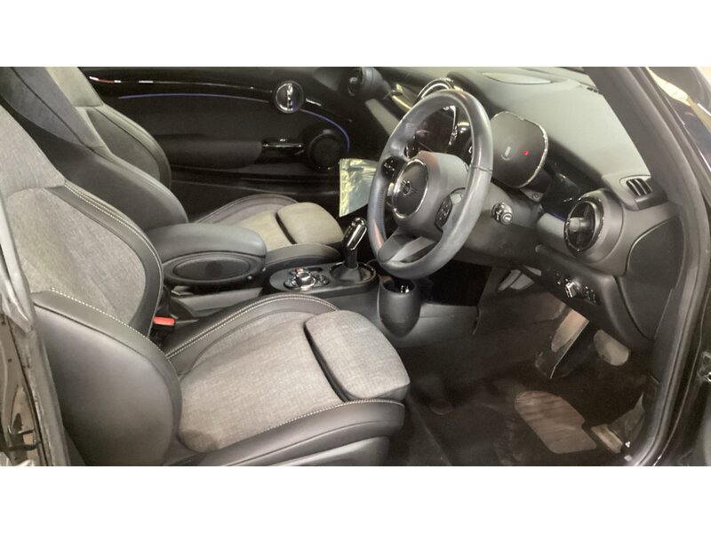 MINI Electric Hatch Cooper SE 32.6kWh Level 2 Hatchback 3dr Electric Auto (184 ps) - U11082