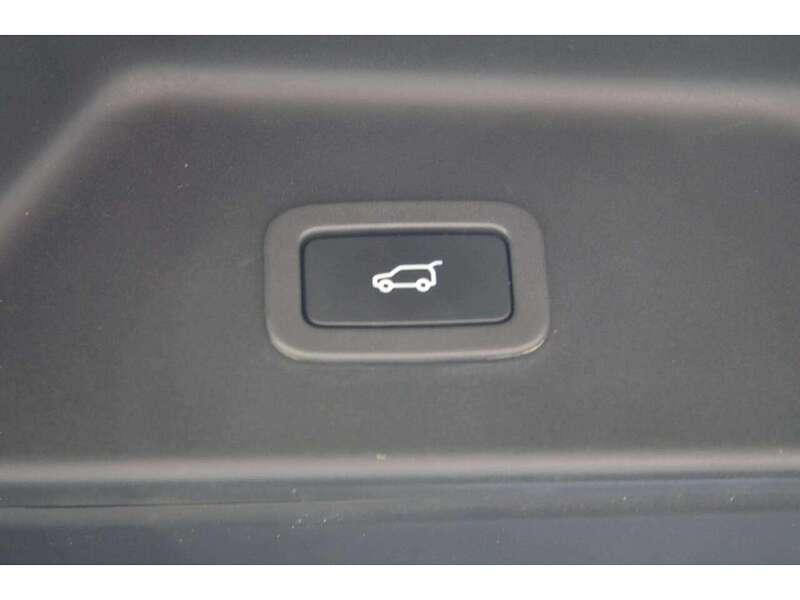Land Rover Range Rover 3.0 TD V6 Autobiography SUV 5dr Diesel Auto 4WD Euro 5 (s/s) (258 ps) - U11087