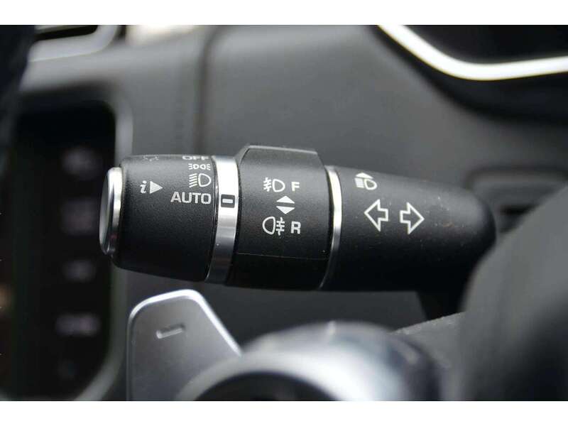 Land Rover Range Rover 3.0 TD V6 Autobiography SUV 5dr Diesel Auto 4WD Euro 5 (s/s) (258 ps) - U11087