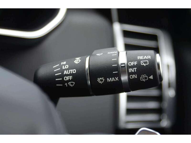 Land Rover Range Rover 3.0 TD V6 Autobiography SUV 5dr Diesel Auto 4WD Euro 5 (s/s) (258 ps) - U11087