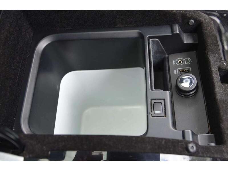 Land Rover Range Rover 3.0 TD V6 Autobiography SUV 5dr Diesel Auto 4WD Euro 5 (s/s) (258 ps) - U11087
