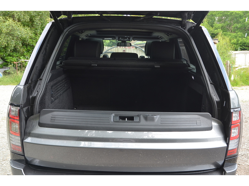 Land Rover Range Rover 3.0 TD V6 Autobiography SUV 5dr Diesel Auto 4WD Euro 5 (s/s) (258 ps) - U11087