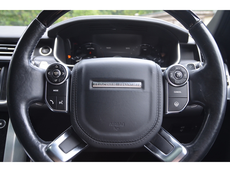 Land Rover Range Rover 3.0 TD V6 Autobiography SUV 5dr Diesel Auto 4WD Euro 5 (s/s) (258 ps) - U11087