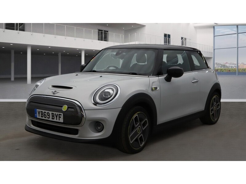 MINI Electric Hatch Cooper SE 32.6kWh Level 2 Hatchback 3dr Electric Auto (184 ps) | P/SENSORS|BTOOTH|H/SEATS|NAV - U11090