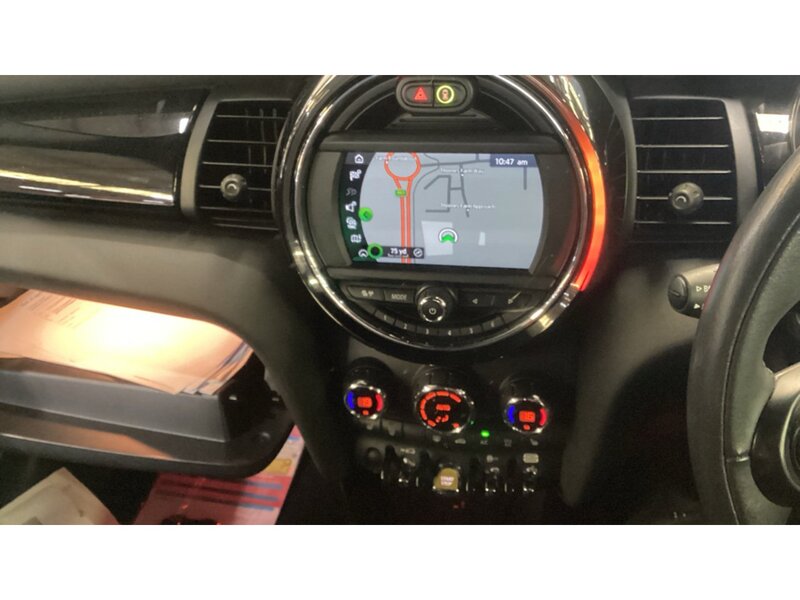 MINI Electric Hatch Cooper SE 32.6kWh Level 2 Hatchback 3dr Electric Auto (184 ps) | P/SENSORS|BTOOTH|H/SEATS|NAV - U11090