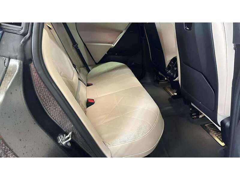 BMW iX 40 76.6kWh M Sport SUV 5dr Electric Auto xDrive (326 ps) | PAN ROOF|PRIVACY|VAT Q|1 OWNER - U11092