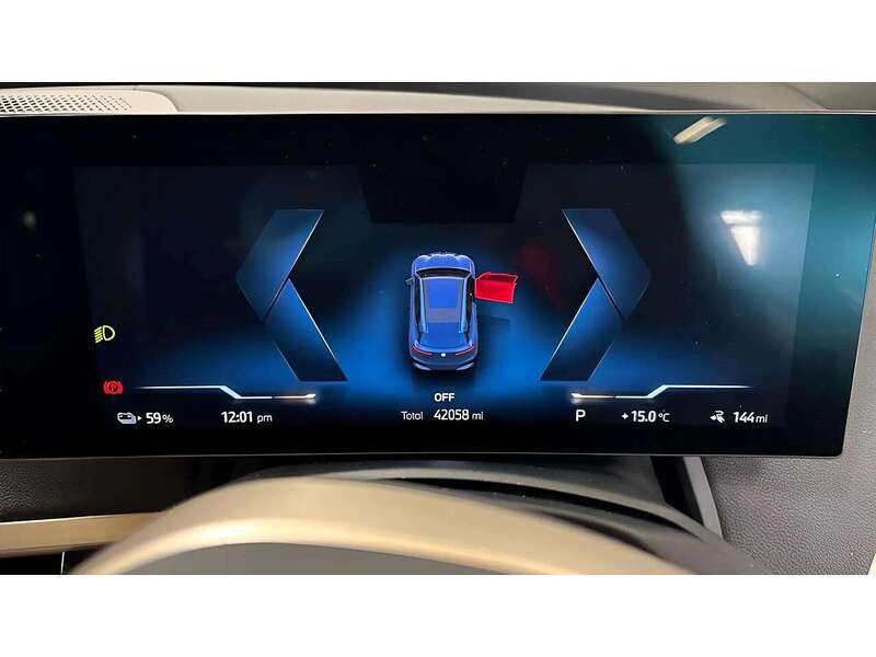 BMW iX 40 76.6kWh M Sport SUV 5dr Electric Auto xDrive (326 ps) | PAN ROOF|PRIVACY|VAT Q|1 OWNER - U11092