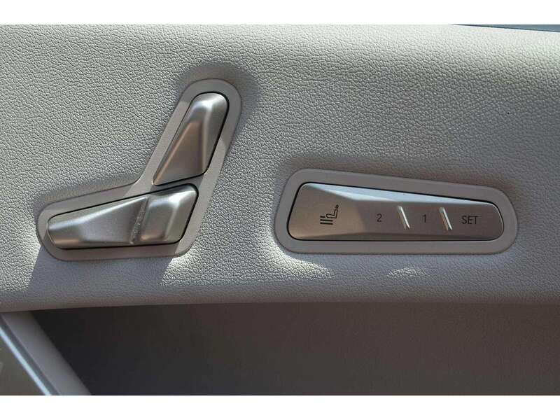 BMW iX 40 76.6kWh M Sport SUV 5dr Electric Auto xDrive (326 ps) - U11093
