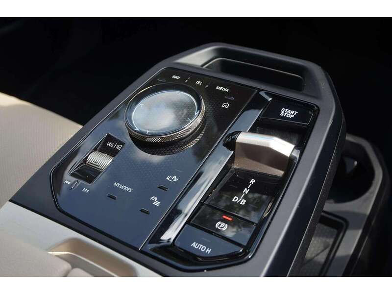 BMW iX 40 76.6kWh M Sport SUV 5dr Electric Auto xDrive (326 ps) - U11093