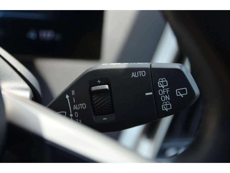 BMW iX 40 76.6kWh M Sport SUV 5dr Electric Auto xDrive (326 ps) - U11093
