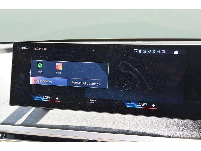 BMW iX 40 76.6kWh M Sport SUV 5dr Electric Auto xDrive (326 ps) - U11093