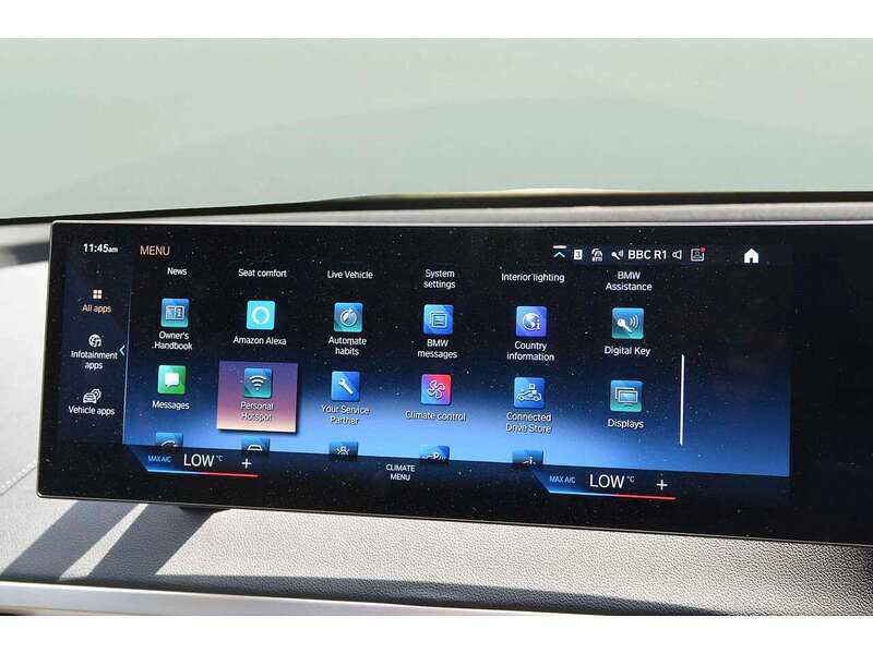 BMW iX 40 76.6kWh M Sport SUV 5dr Electric Auto xDrive (326 ps) - U11093