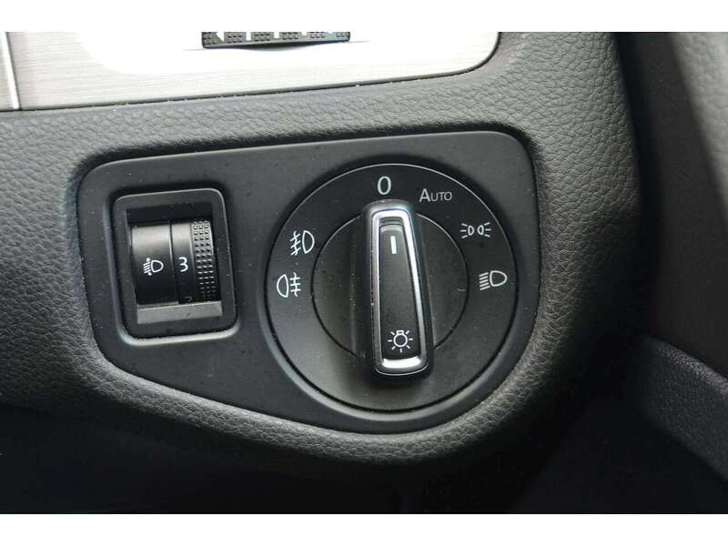 Volkswagen Golf 1.4 TSI BlueMotion Tech Match Hatchback 5dr Petrol Manual Euro 6 (s/s) (125 ps) | 1 - U11103