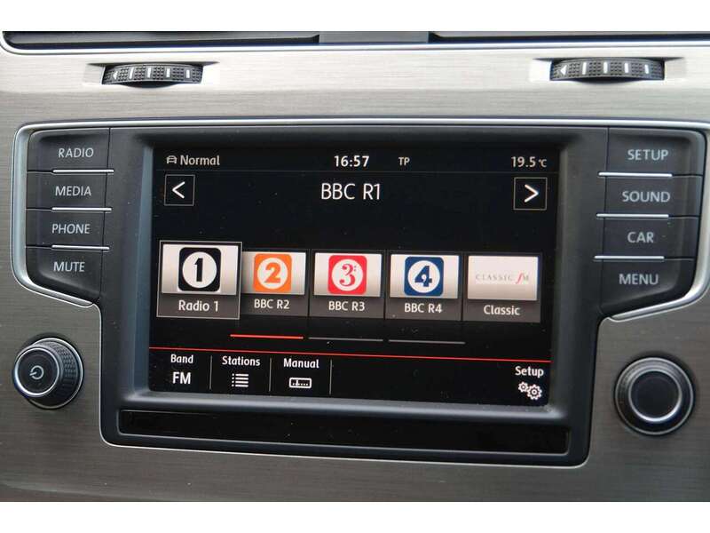 Volkswagen Golf 1.4 TSI BlueMotion Tech Match Hatchback 5dr Petrol Manual Euro 6 (s/s) (125 ps) | 1 - U11103