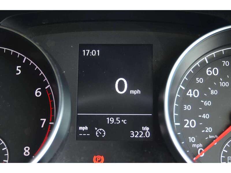 Volkswagen Golf 1.4 TSI BlueMotion Tech Match Hatchback 5dr Petrol Manual Euro 6 (s/s) (125 ps) | 1 - U11103