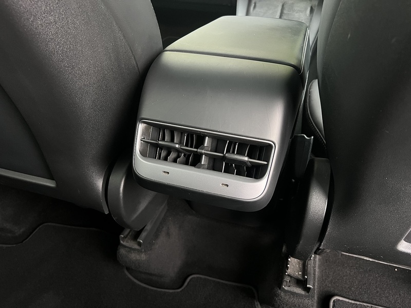 Tesla Model Y (Dual Motor) Long Range SUV 5dr Electric Auto 4WDE (384 bhp) | PAN ROOF|P/CAM|1 OWNER|VAT Q - U11107