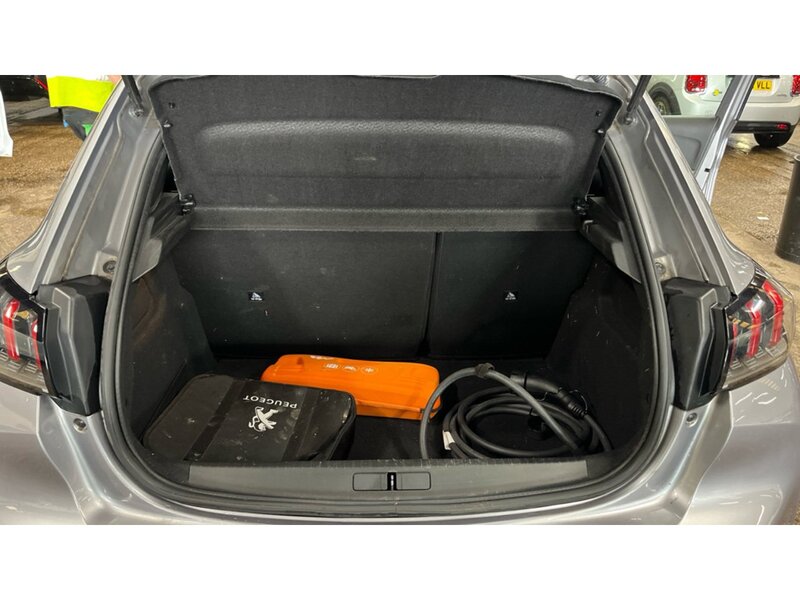Peugeot E-208 50kWh Allure Premium Hatchback 5dr Electric Auto (7kW Charger) (136 ps) | PRIVACY|R/CAM|1 OWNER|VAT - U11108