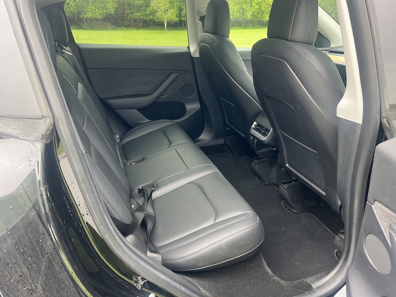 Tesla Model Y (Dual Motor) Long Range SUV 5dr Electric Auto 4WDE (384 bhp) | PAN ROOF|PRIVACY|1 OWNER|VATQ - U11111