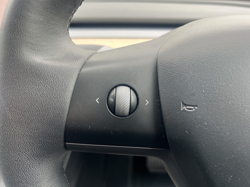 Tesla Model Y (Dual Motor) Long Range SUV 5dr Electric Auto 4WDE (384 bhp) | PAN ROOF|PRIVACY|1 OWNER|VATQ - U11111