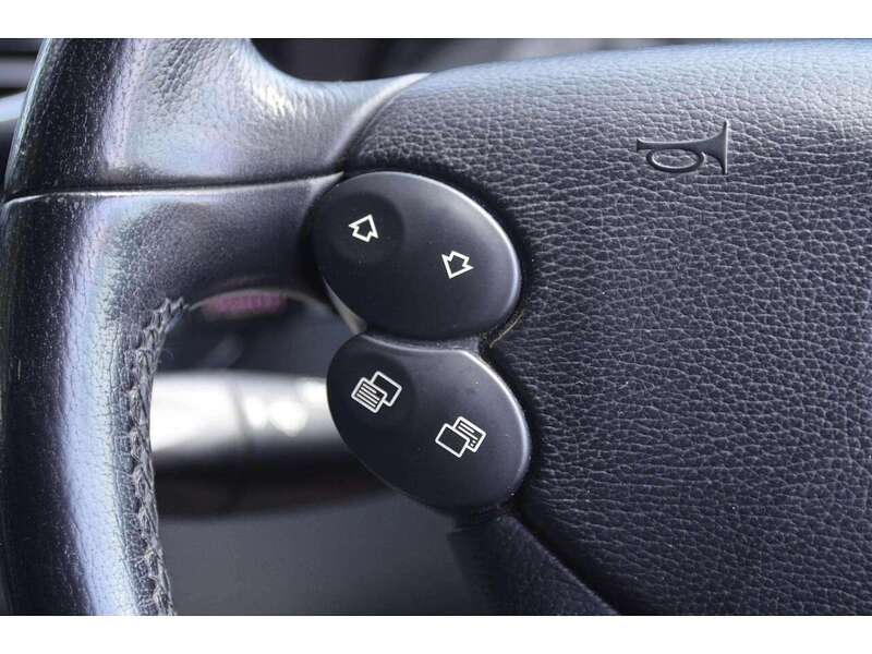 Mercedes-Benz CLK CLK200 Avantgarde - U11113