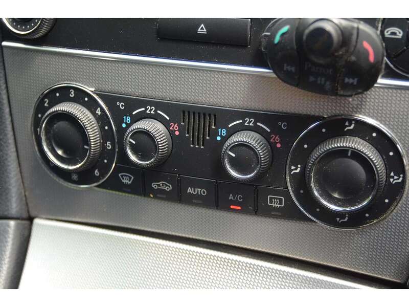Mercedes-Benz CLK CLK200 Avantgarde - U11113