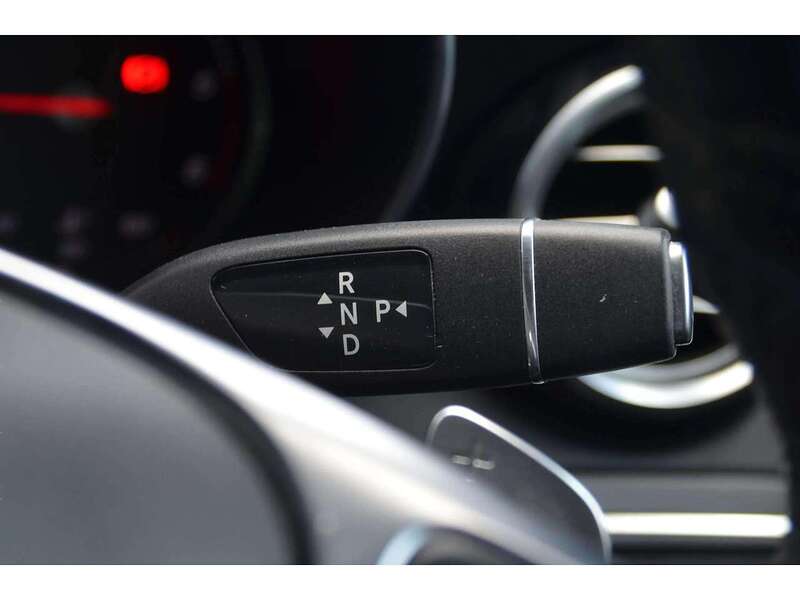 Mercedes-Benz GLC 2.1 GLC220d AMG Line (Premium) SUV 5dr Diesel G-Tronic 4MATIC Euro 6 (s/s) (170 ps) | PAN - U11118