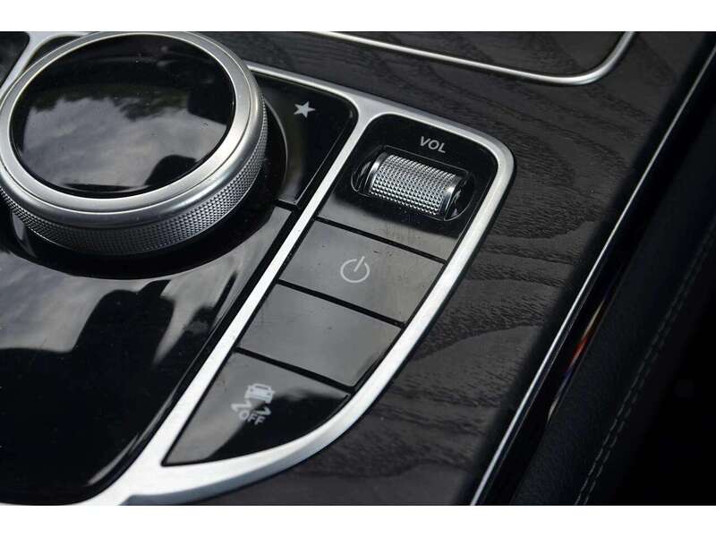 Mercedes-Benz GLC 2.1 GLC220d AMG Line (Premium) SUV 5dr Diesel G-Tronic 4MATIC Euro 6 (s/s) (170 ps) | PAN - U11118