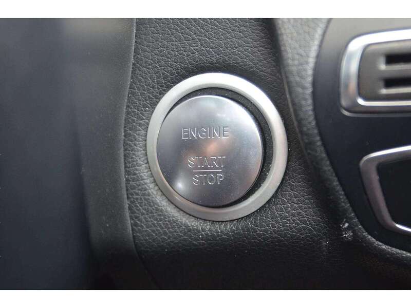 Mercedes-Benz GLC 2.1 GLC220d AMG Line (Premium) SUV 5dr Diesel G-Tronic 4MATIC Euro 6 (s/s) (170 ps) | PAN - U11118