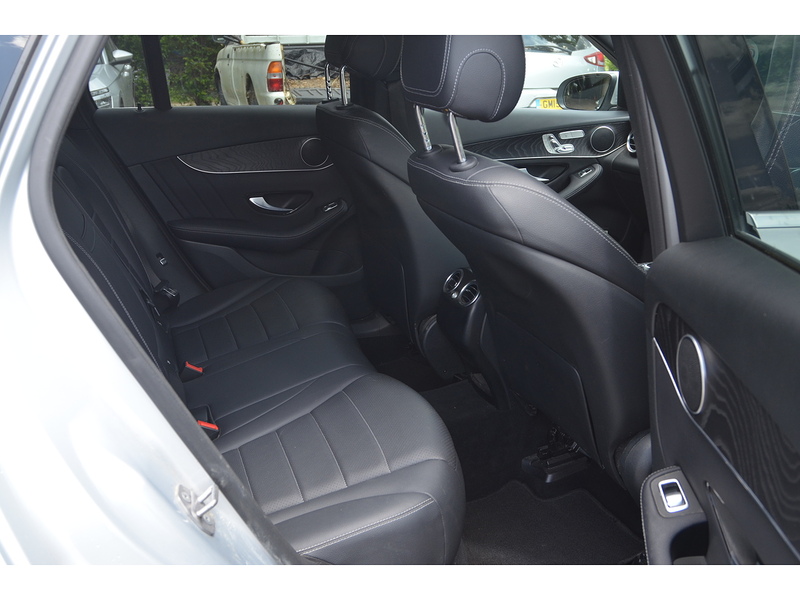 Mercedes-Benz GLC 2.1 GLC220d AMG Line (Premium) SUV 5dr Diesel G-Tronic 4MATIC Euro 6 (s/s) (170 ps) | PAN - U11118