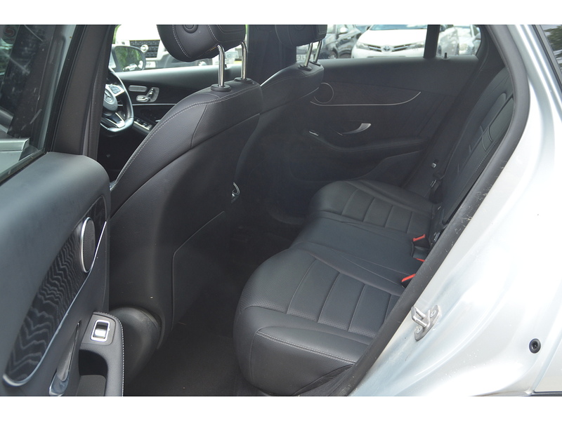 Mercedes-Benz GLC 2.1 GLC220d AMG Line (Premium) SUV 5dr Diesel G-Tronic 4MATIC Euro 6 (s/s) (170 ps) | PAN - U11118