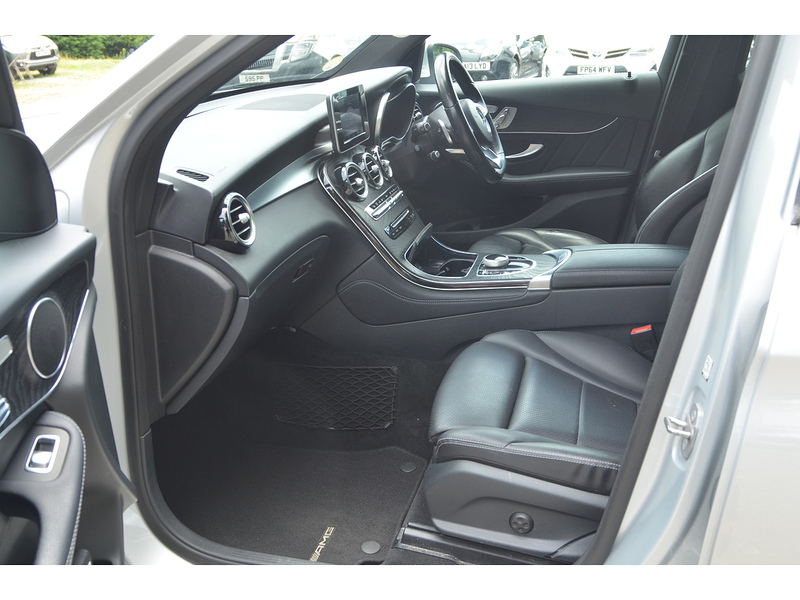 Mercedes-Benz GLC 2.1 GLC220d AMG Line (Premium) SUV 5dr Diesel G-Tronic 4MATIC Euro 6 (s/s) (170 ps) | PAN - U11118