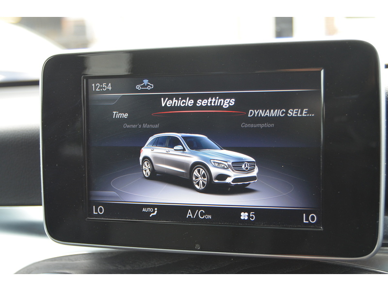 Mercedes-Benz GLC 2.1 GLC220d AMG Line (Premium) SUV 5dr Diesel G-Tronic 4MATIC Euro 6 (s/s) (170 ps) | PAN - U11118