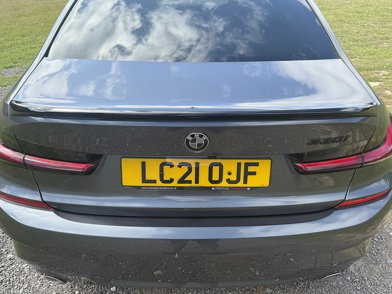 BMW 3 Series 330I M Sport - U11119