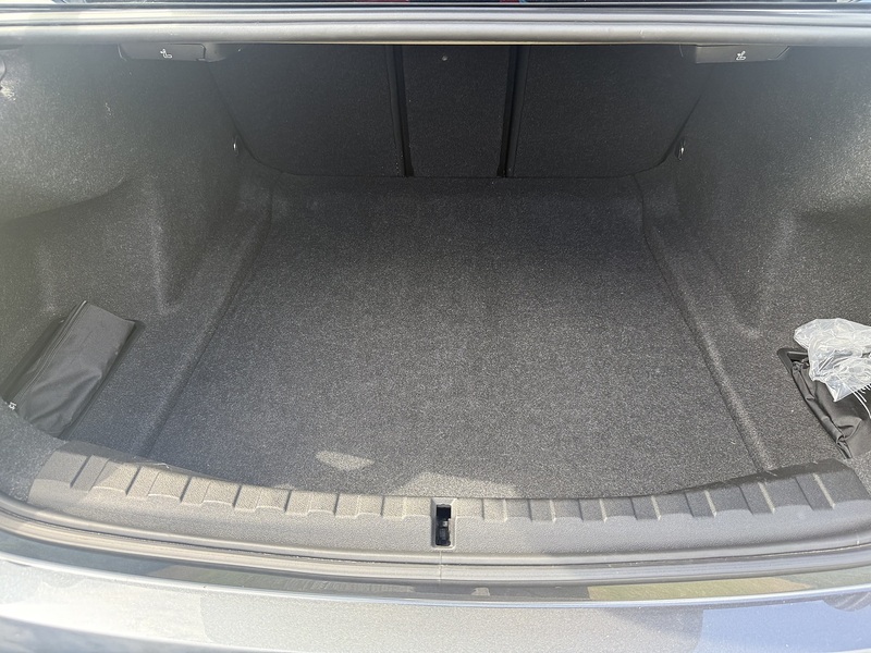 BMW 3 Series 330I M Sport - U11119