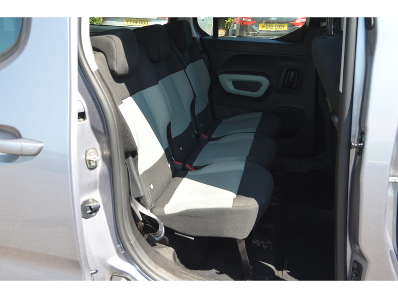 Citroen Berlingo 1.5 BlueHDi Flair XL MPV 5dr Diesel Manual Euro 6 (100 ps) | 6 SEATS|FSH|TOW BAR|P/SENSORS - U11120