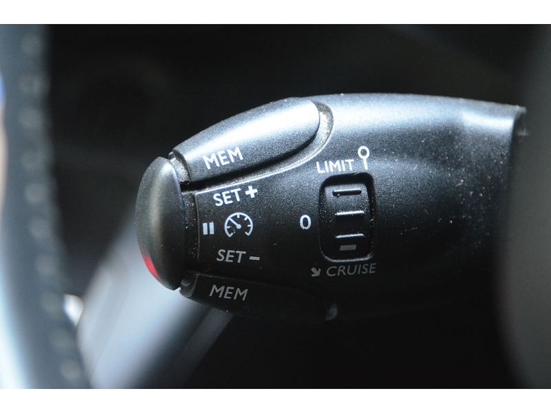 Citroen Berlingo 1.5 BlueHDi Flair XL MPV 5dr Diesel Manual Euro 6 (100 ps) | 6 SEATS|FSH|TOW BAR|P/SENSORS - U11120