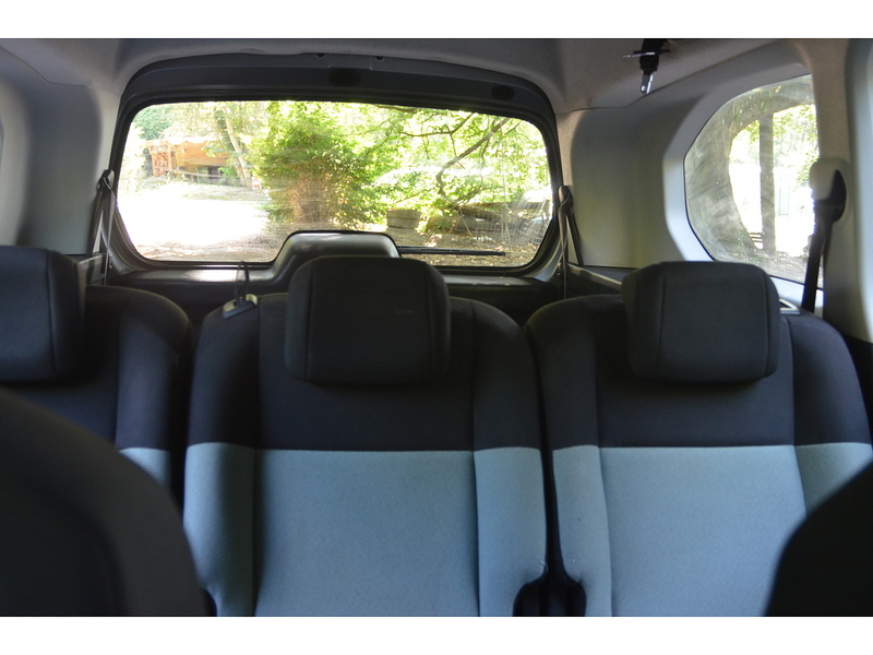 Citroen Berlingo 1.5 BlueHDi Flair XL MPV 5dr Diesel Manual Euro 6 (100 ps) | 6 SEATS|FSH|TOW BAR|P/SENSORS - U11120