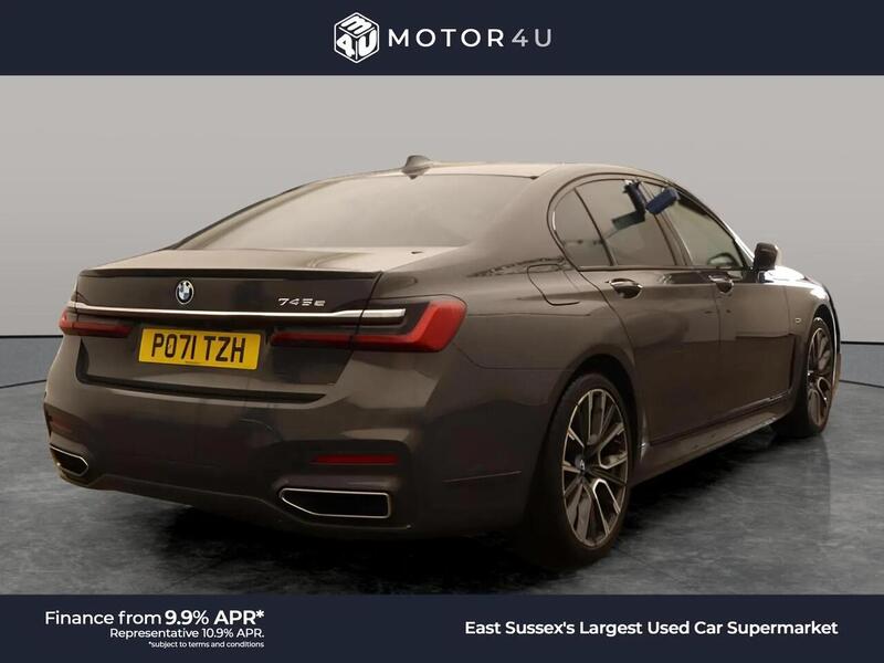 BMW 7 Series 3.0 745e 12kWh M Sport Saloon 4dr Petrol Plug-in Hybrid Auto Euro 6 (s/s) (394 ps) | PRIVACY|SPORT - U11126