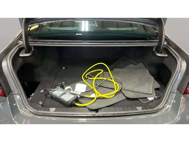 BMW 7 Series 3.0 745e 12kWh M Sport Saloon 4dr Petrol Plug-in Hybrid Auto Euro 6 (s/s) (394 ps) | PRIVACY|SPORT - U11126