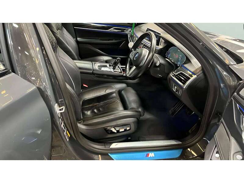 BMW 7 Series 3.0 745e 12kWh M Sport Saloon 4dr Petrol Plug-in Hybrid Auto Euro 6 (s/s) (394 ps) | PRIVACY|SPORT - U11126
