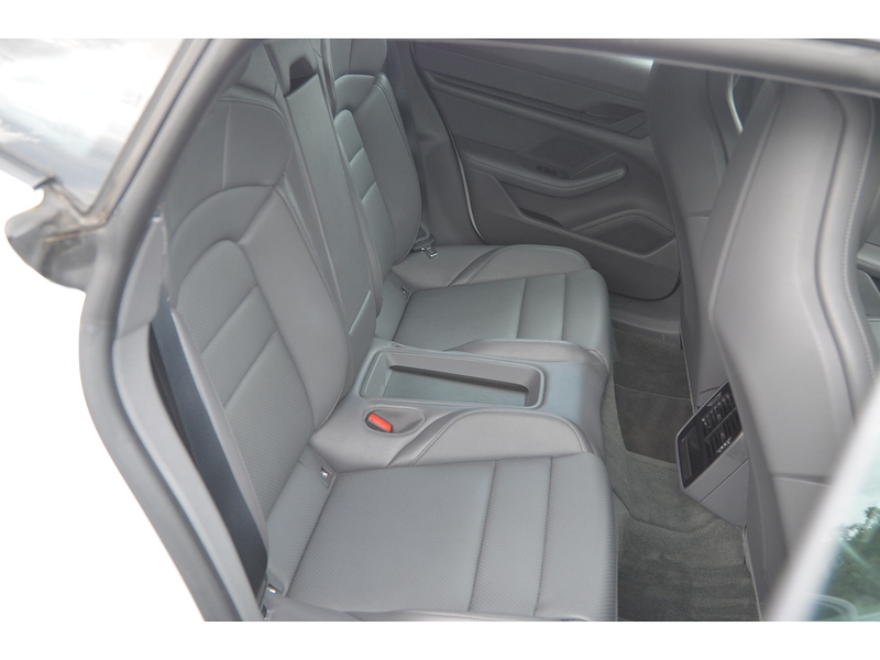 Porsche Taycan Performance Plus 93.4kWh Saloon 4dr Electric Auto RWD (476 ps) | P/SENSORS|H/SEATS|1 OWNER|VATQ - U11130