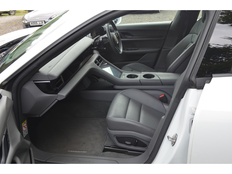 Porsche Taycan Performance Plus 93.4kWh Saloon 4dr Electric Auto RWD (476 ps) | P/SENSORS|H/SEATS|1 OWNER|VATQ - U11130