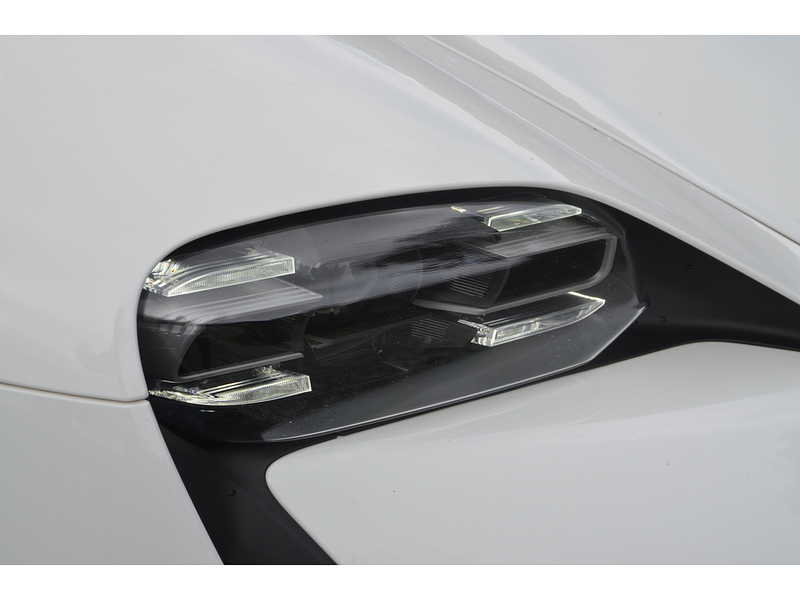 Porsche Taycan Performance Plus 93.4kWh Saloon 4dr Electric Auto RWD (476 ps) | P/SENSORS|H/SEATS|1 OWNER|VATQ - U11130