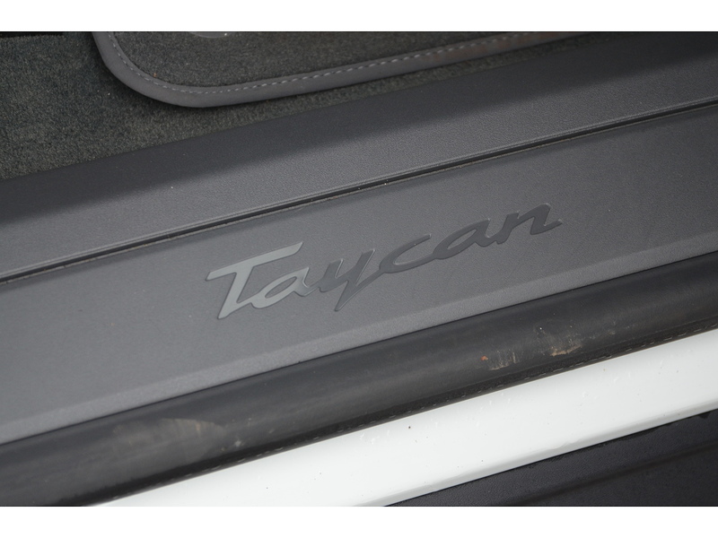 Porsche Taycan Performance Plus 93.4kWh Saloon 4dr Electric Auto RWD (476 ps) | P/SENSORS|H/SEATS|1 OWNER|VATQ - U11130