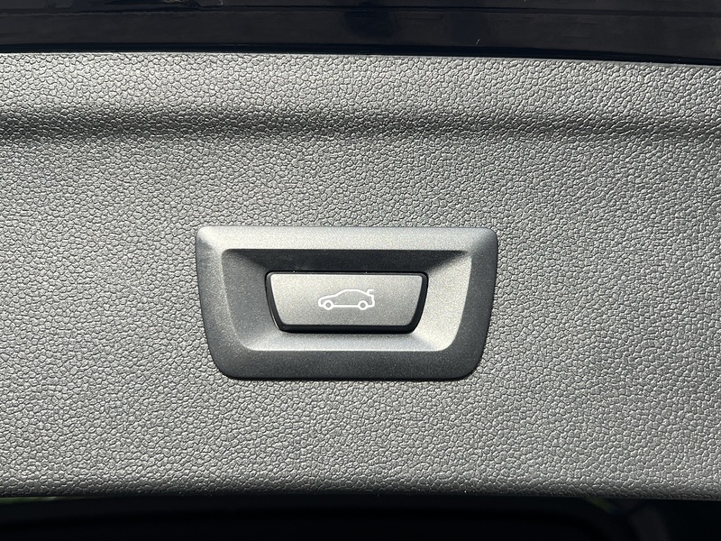 BMW iX 40 76.6kWh M Sport SUV 5dr Electric Auto xDrive (326 ps) | PRIVACY|R/CAM|1 OWNER|VAT Q - U11134