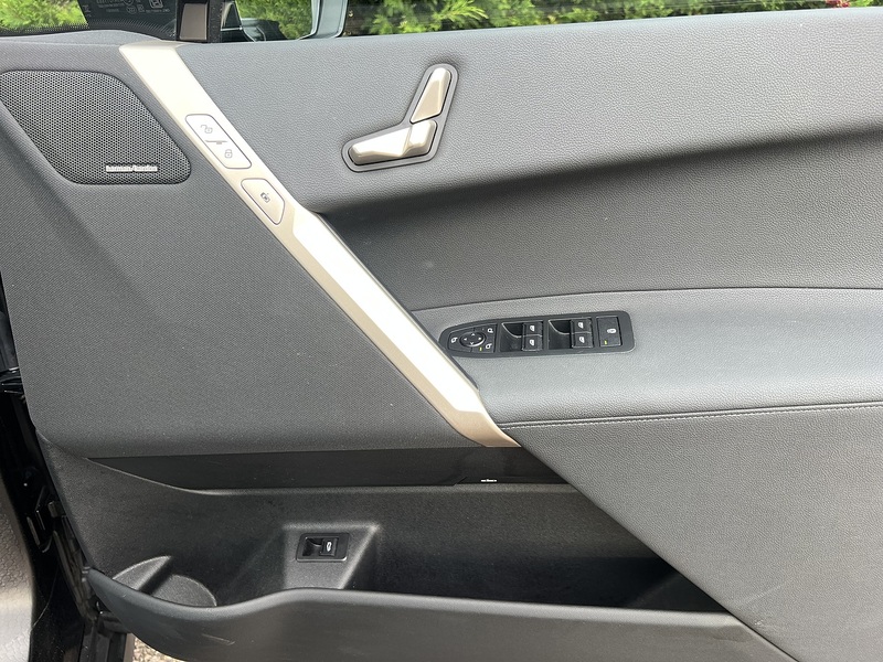 BMW iX 40 76.6kWh M Sport SUV 5dr Electric Auto xDrive (326 ps) | PRIVACY|R/CAM|1 OWNER|VAT Q - U11134