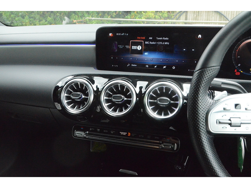 Mercedes-Benz CLA 2.0 CLA220d AMG Line Night Edition (Premium Plus) Coupe 4dr Diesel 8G-DCT Euro 6 (s/s) (190 ps) - U11140