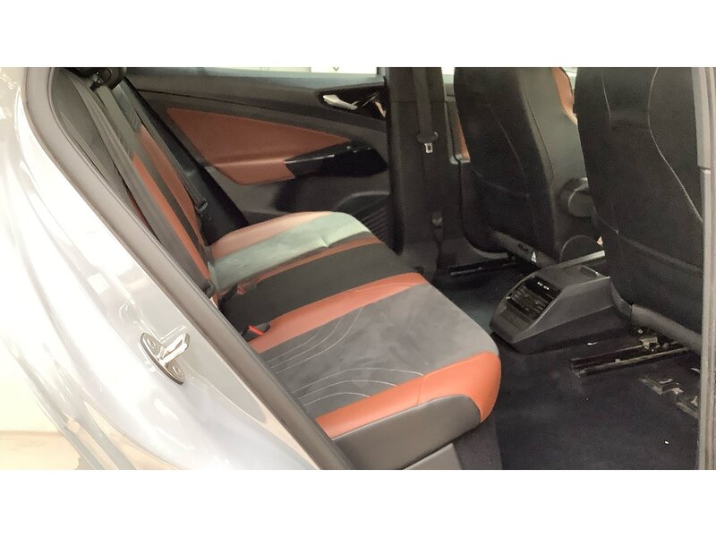 Volkswagen ID.4 Pro Performance 77kWh Life SUV 5dr Electric Auto (204 ps) - U11144