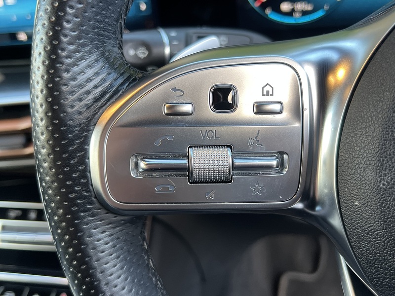 Mercedes-Benz EQC EQC 400 80kWh AMG Line SUV 5dr Electric Auto 4MATIC (408 ps) - U11146