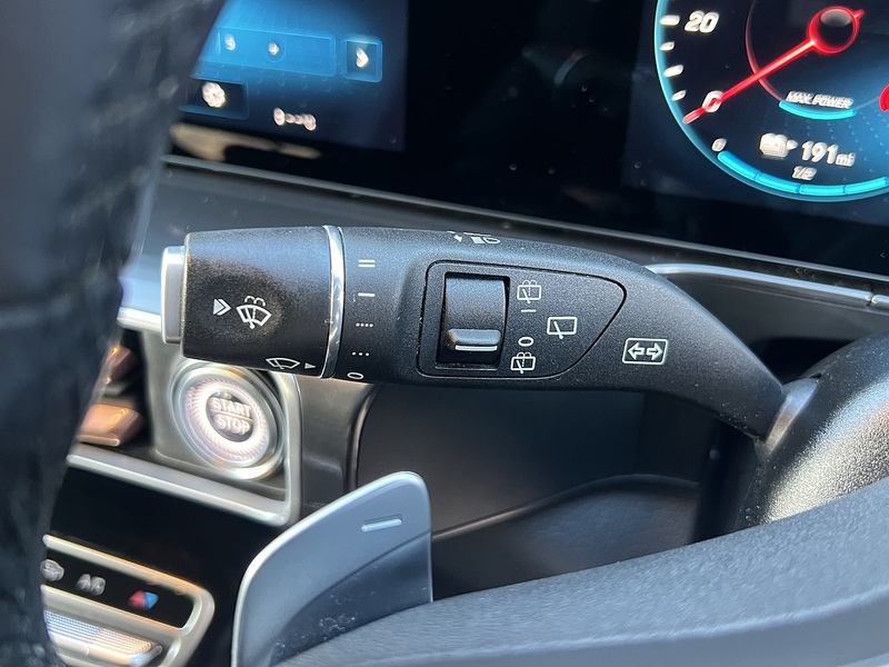 Mercedes-Benz EQC EQC 400 80kWh AMG Line SUV 5dr Electric Auto 4MATIC (408 ps) - U11146